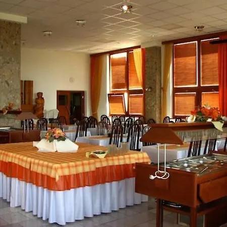 Jantar 3* Дудинце